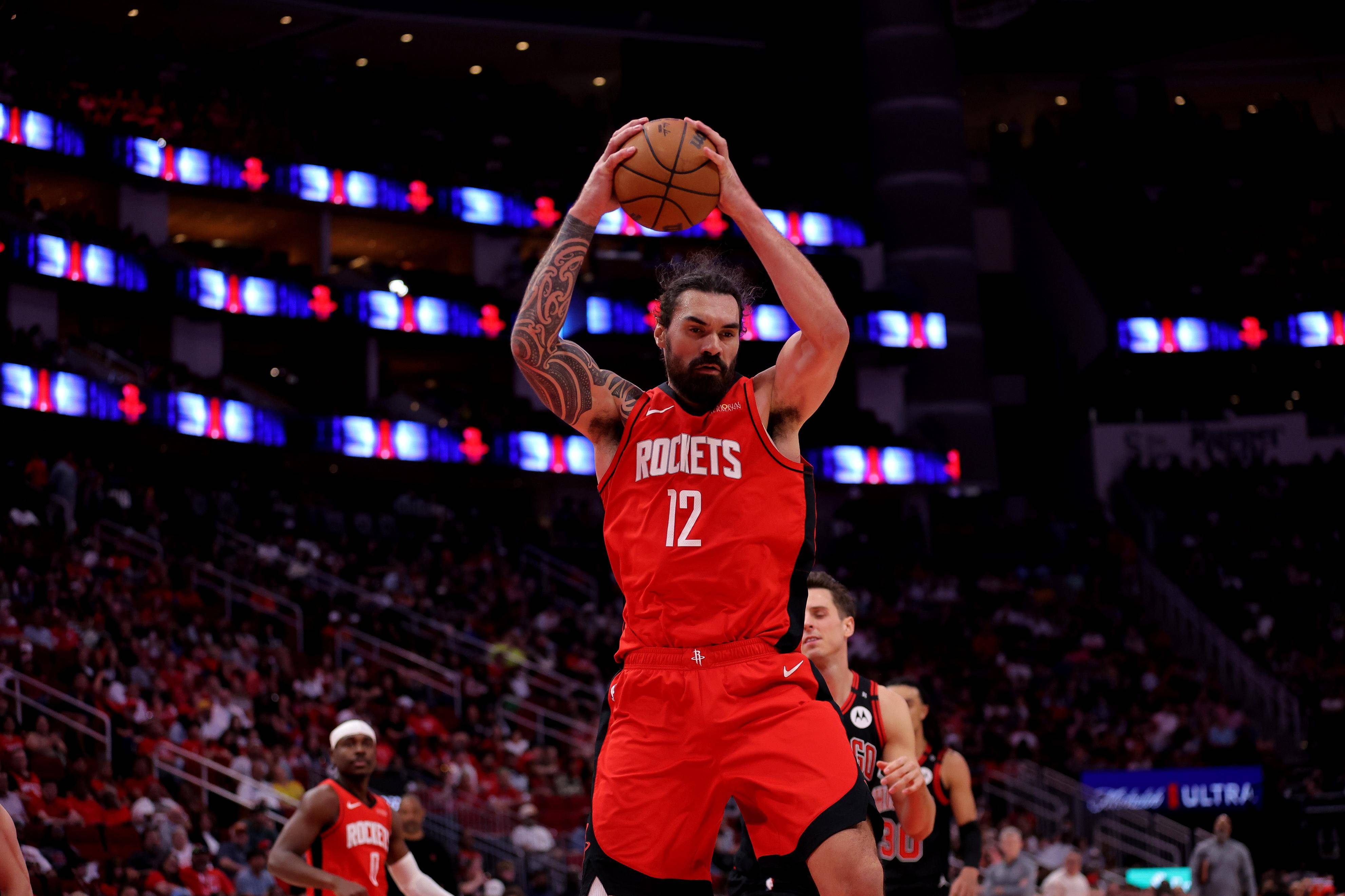 火箭队主场失利，加强备战总决赛