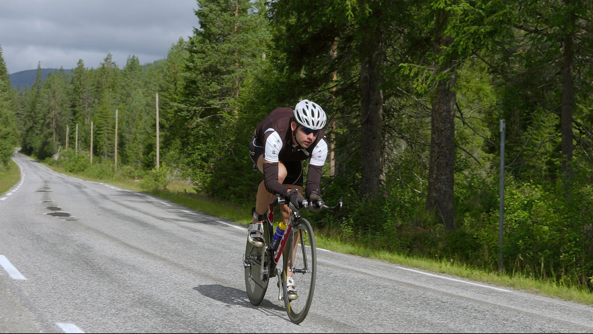 拉文扛起全队,广厦队节奏掌控开拓者