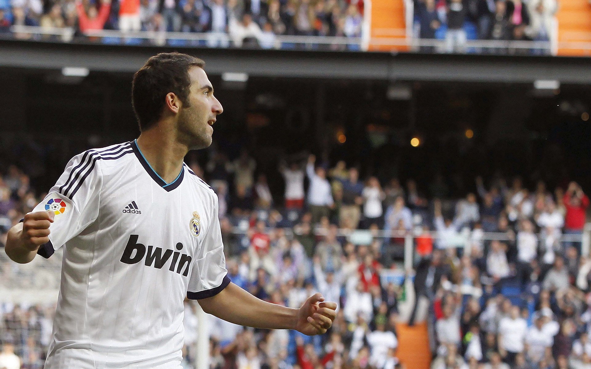 开云下载-佛罗伦萨的绝境回响，京多安一锤定音，玻利维亚梦碎末节